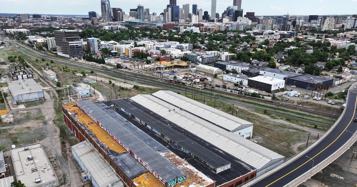 Denver's mayor and the Broncos announce new site for stadium with retractable roof