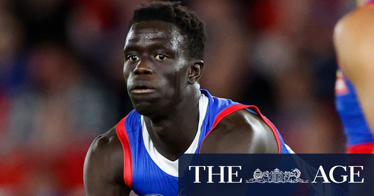 Western Bulldogs utility requests trade to Carlton Blues