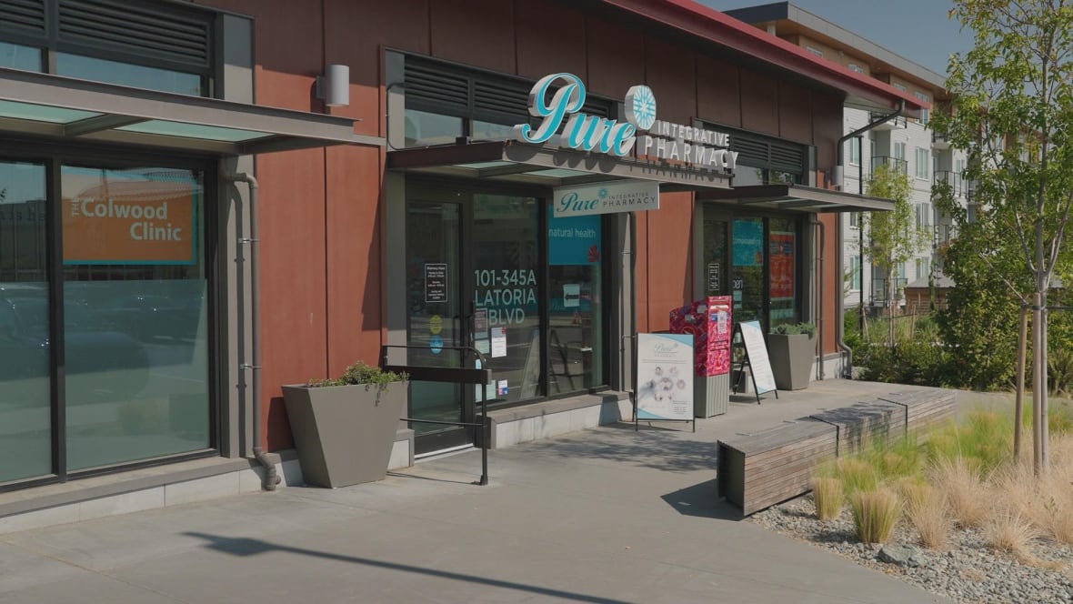 the outside facade of a building in a strip mall