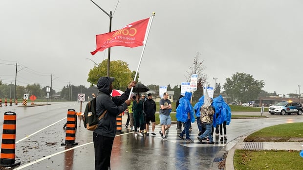 2 weeks into Conestoga College strike, employer says union demands are 'unreasonable'