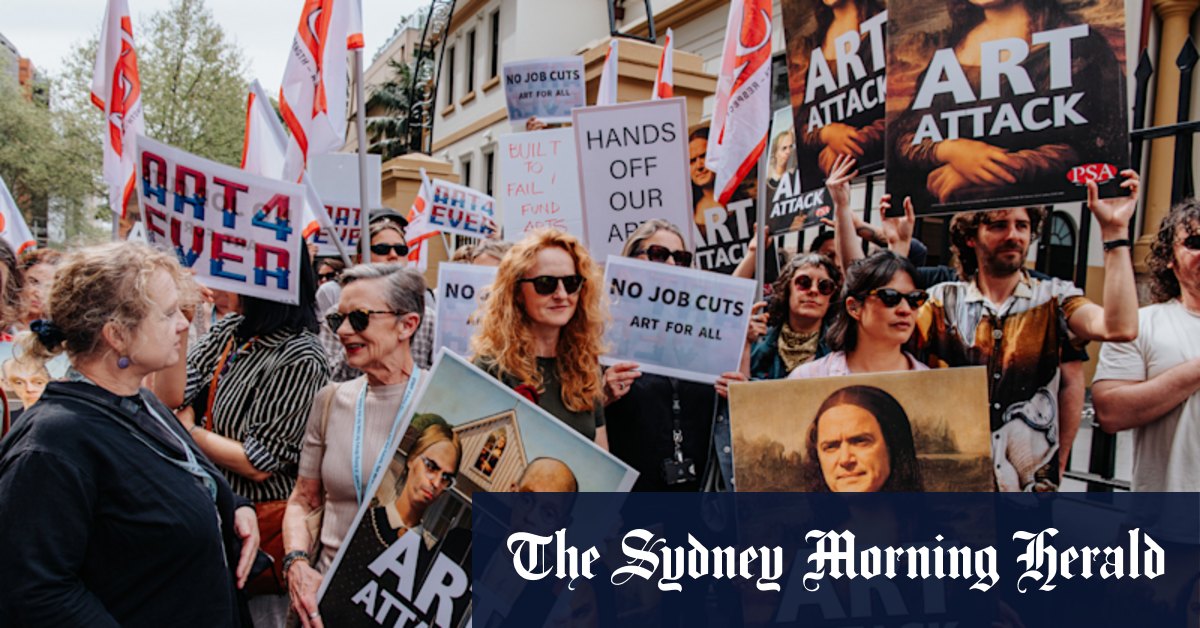 Protests erupt at Parliament House over restructure