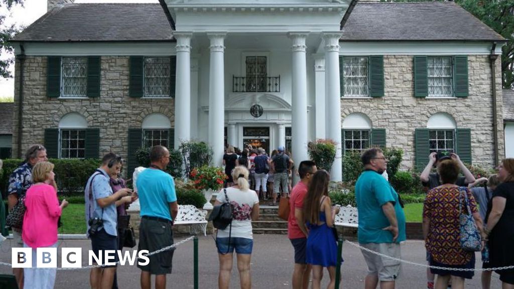 Woman gets more than four years for trying to defraud Elvis Presley's family