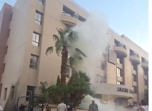 Houthi drone smashes into entrance of Eilat hotel; missile sparks sirens in center