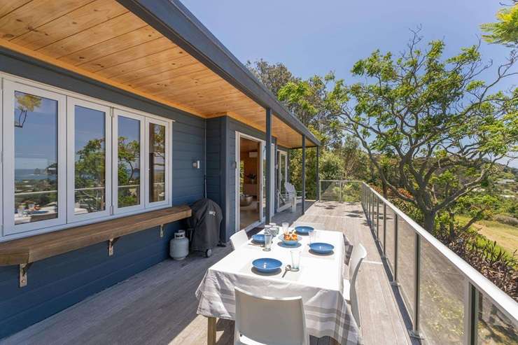 A large property with four houses on 4.3ha on Hahei Beach Road, in Hahei has sold for a record breaking $4.3m. Photo / Supplied