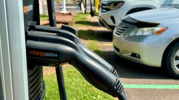 Canada delaying plan to force automakers to hit EVs sales targets