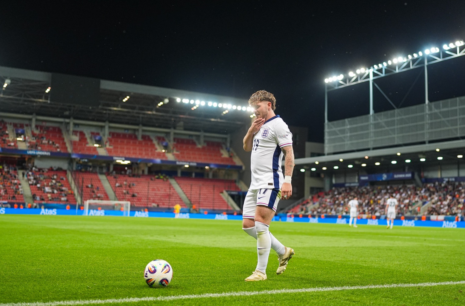 Aston Villa could sign Harvey Elliott in an initial loan deal with an obligation to buy