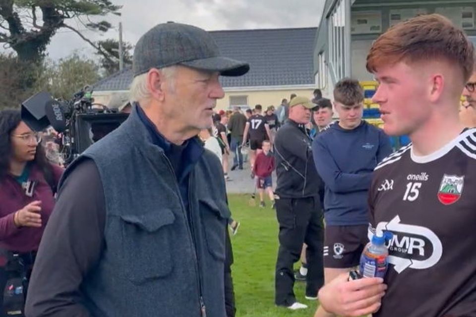 Bill Murray chatting to Clarecastle GAA's Rory O’Connell. Image: X