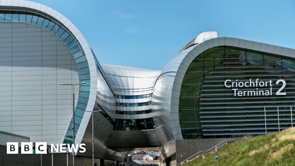 Dublin Airport Terminal 2 given 'all-clear' after security alert