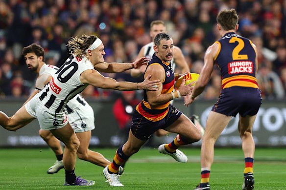 The stage is set for another showdown between the Crows and Magpies.