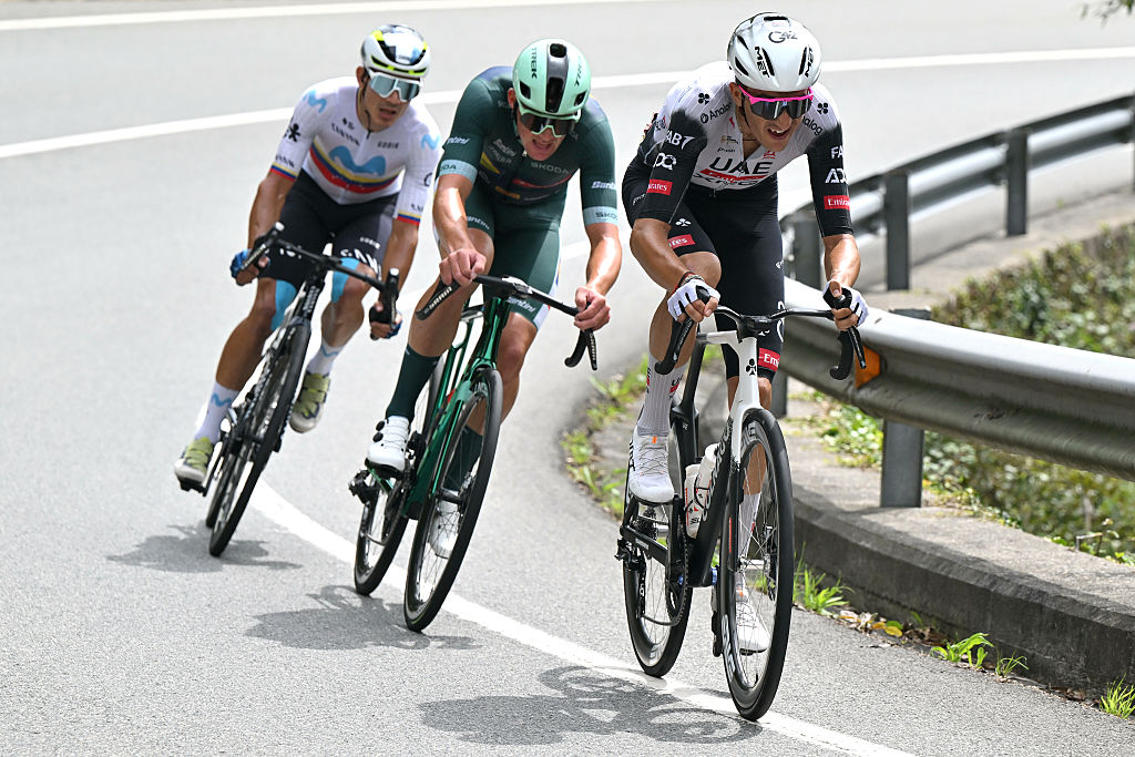 BILBAO, SPAIN - SEPTEMBER 03: (L-R) Orluis Aular of Venezuela and Team Movistar, Mads Pedersen of Denmark and Team Lidl - Trek- Green Points Jersey and Marc Soler of Spain and UAE Team Emirates - XRG compete in the breakaway during the La Vuelta - 80th Tour of Spain 2025, Stage 11 a 157.4km stage from Bilbao to Bilbao / #UCIWT / on September 03, 2025 in Bilbao, Spain. (Photo by Dario Belingheri/Getty Images)