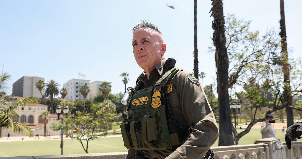 Border official who oversaw Los Angeles immigration raids arrives in Chicago as Trump widens crackdown