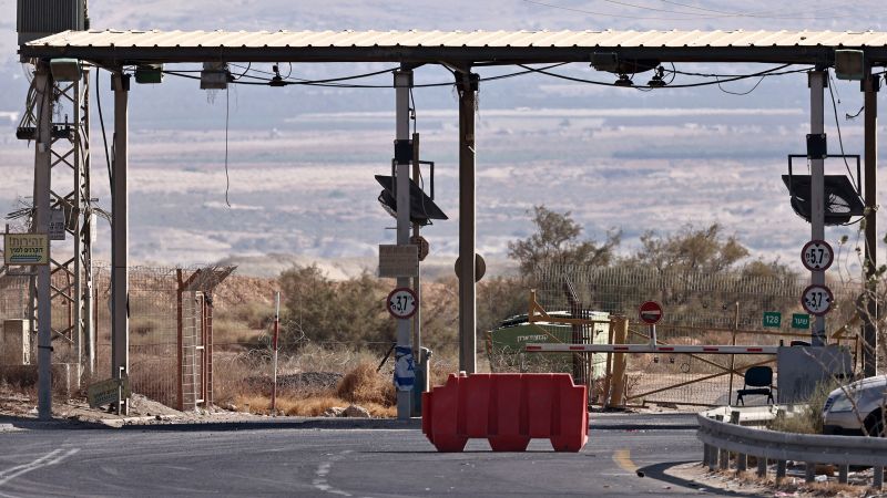 Allenby Crossing: After Israel shuts only West Bank gateway to the outside world, Palestinians fear more restrictions