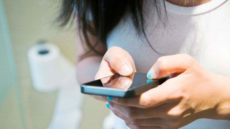 Using the phone while you poop greatly raises hemorrhoid risk, new study says