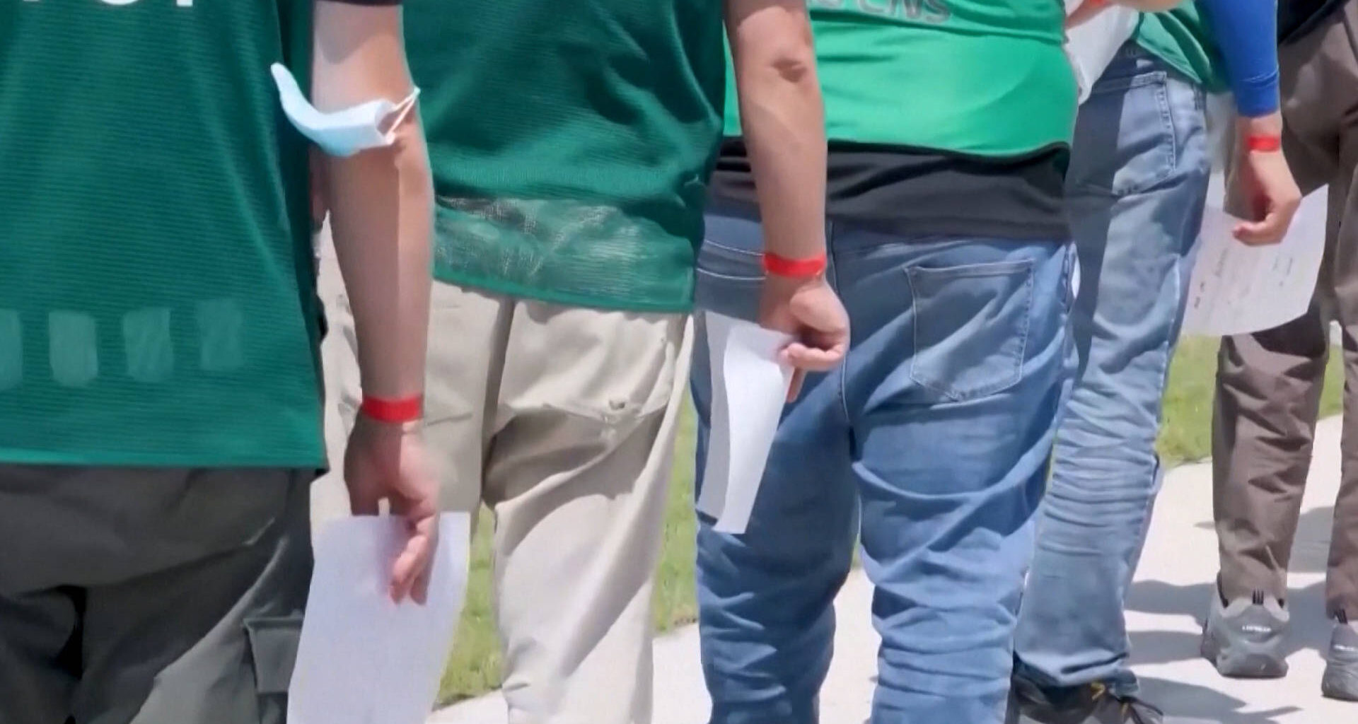 U.S. Expresses Regret over ICE Raid Targeting South Korean Workers in Georgia - Democracy Now!