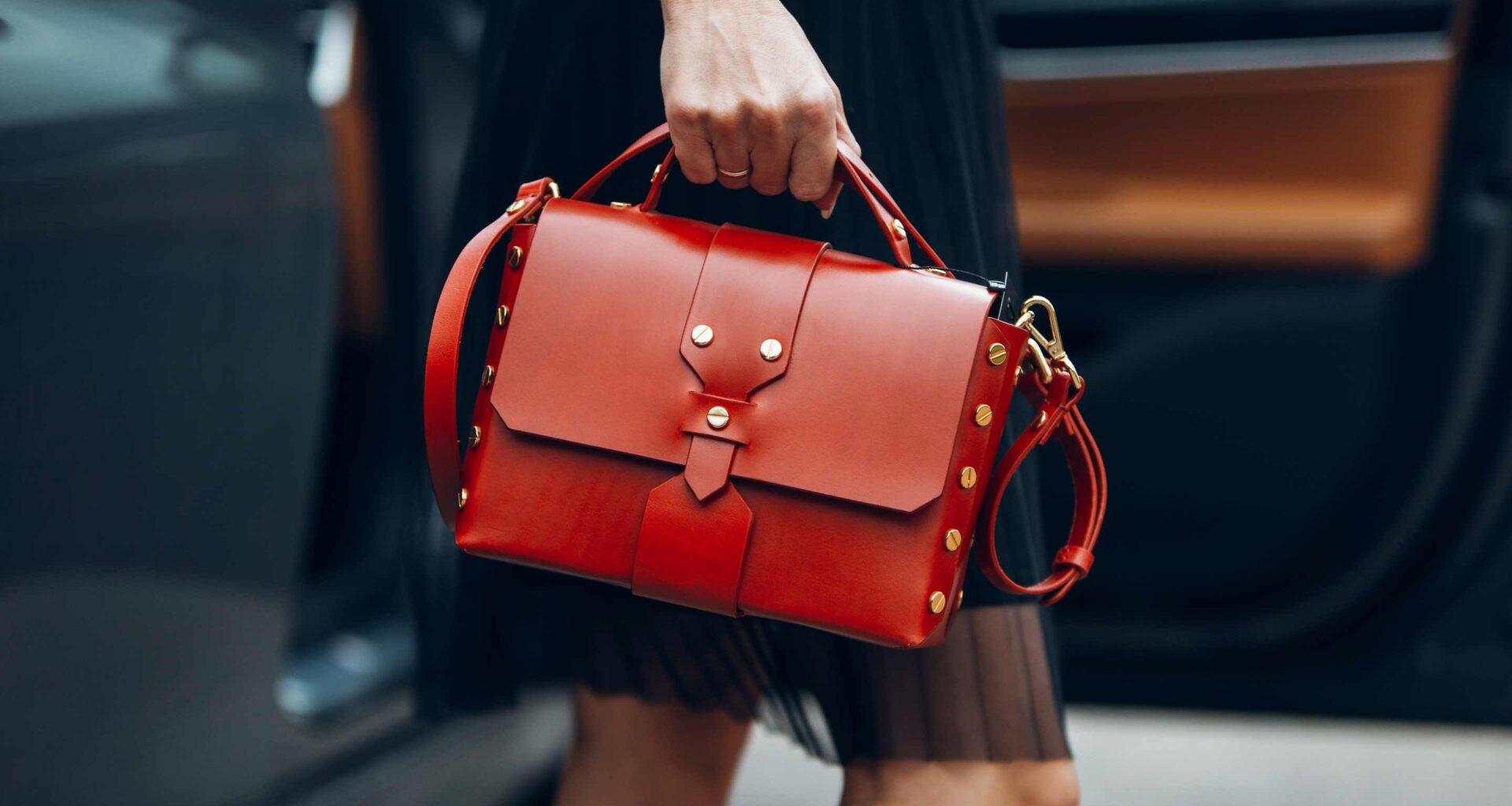 Average value of a handbag and its contents increases by a third, according to new data