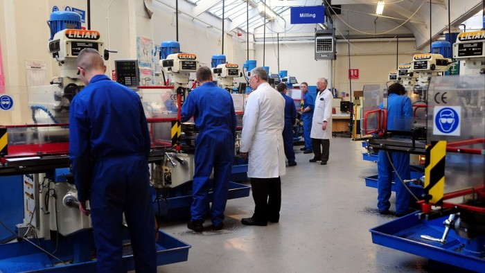 Apprentices during training