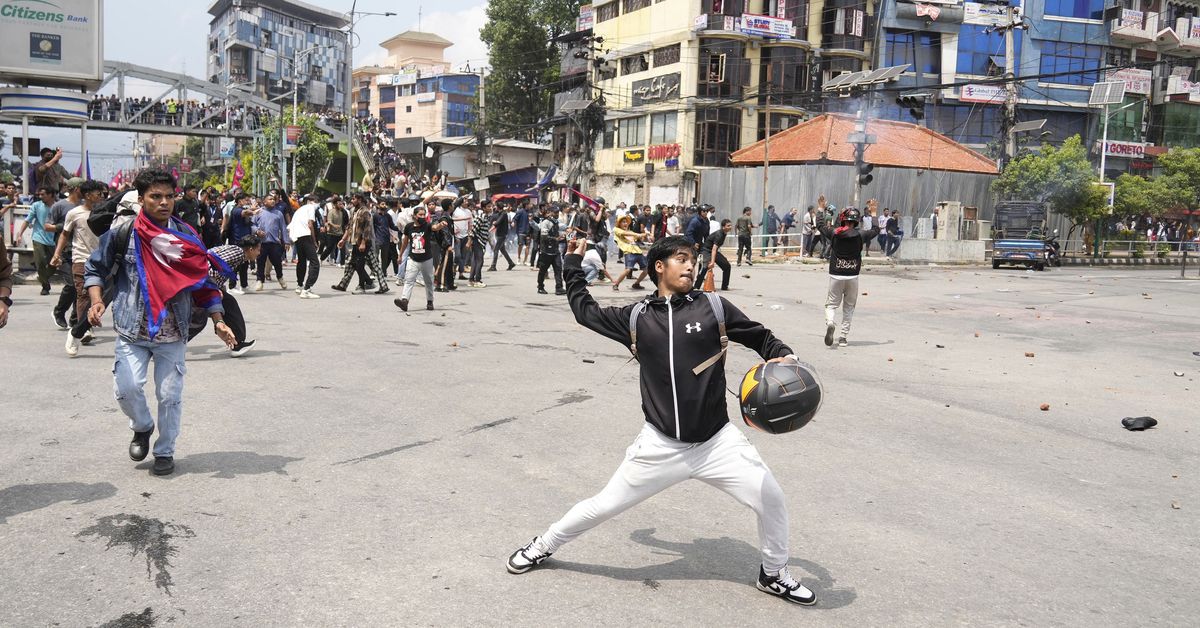 Urgent warnings for Aussies in travel destination after protesters killed by police