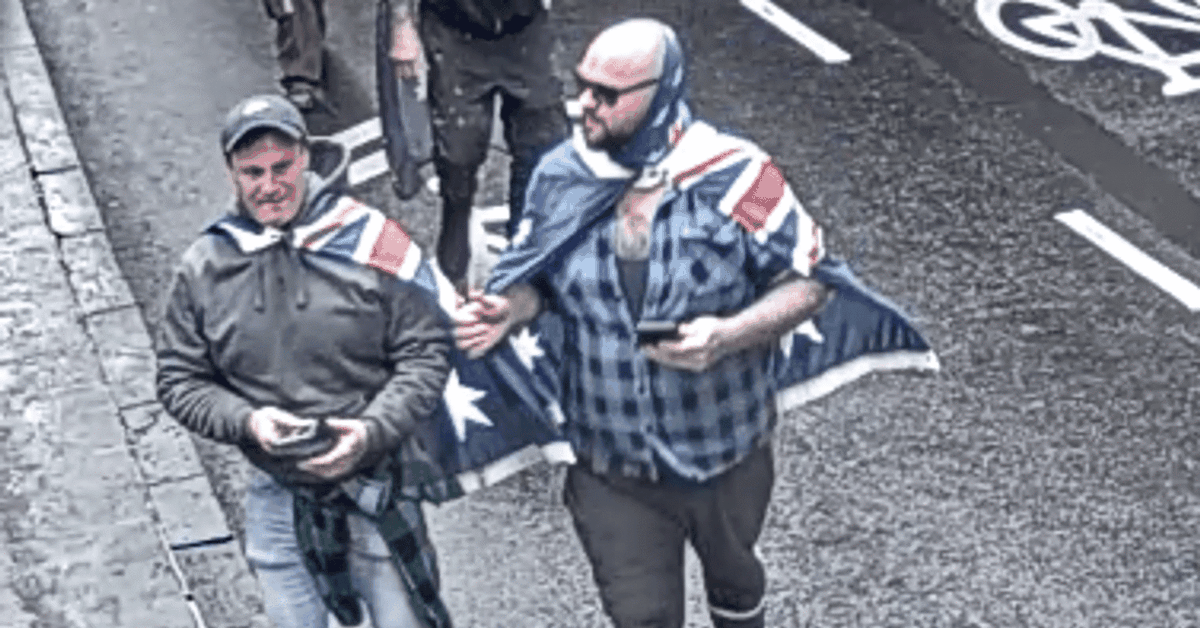 Men sought after police officer hit with bottle at Melbourne protest