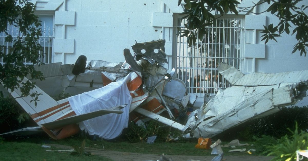 Today in History - September 12: Drunk pilot crashes metres away from the US president's bedroom