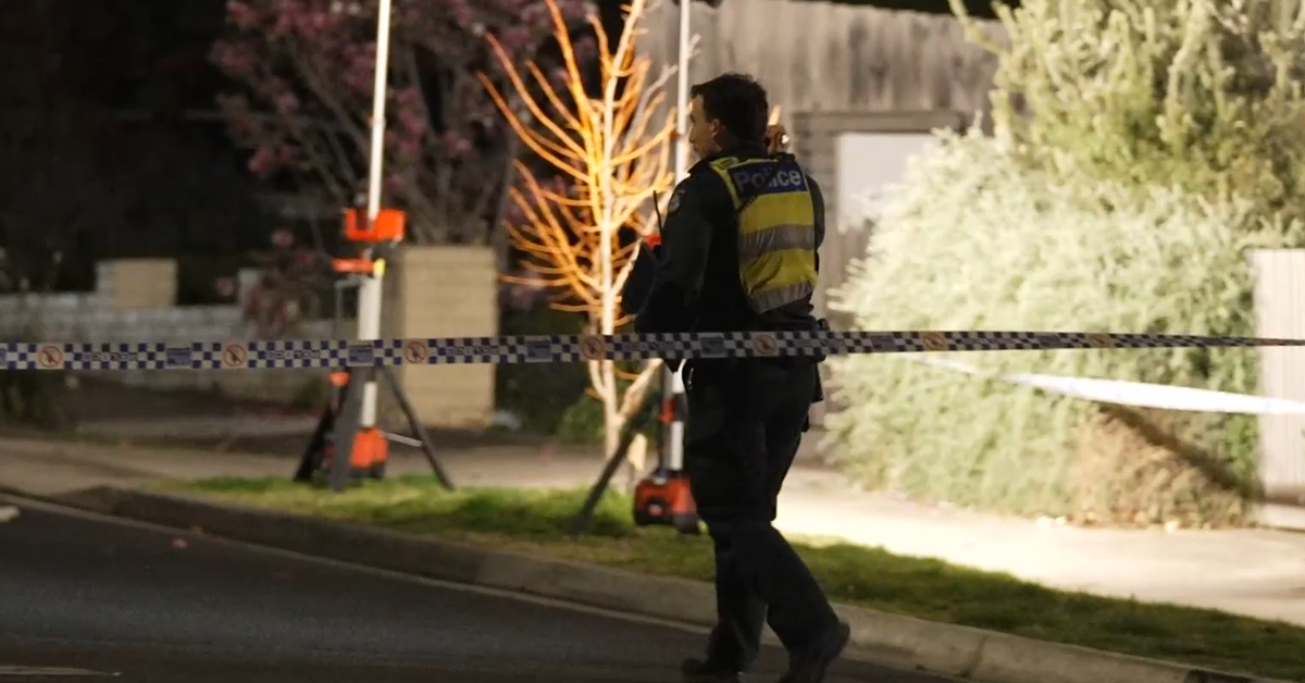 Melbourne news:Man charged with murder after body found on driveway in Ivanhoe