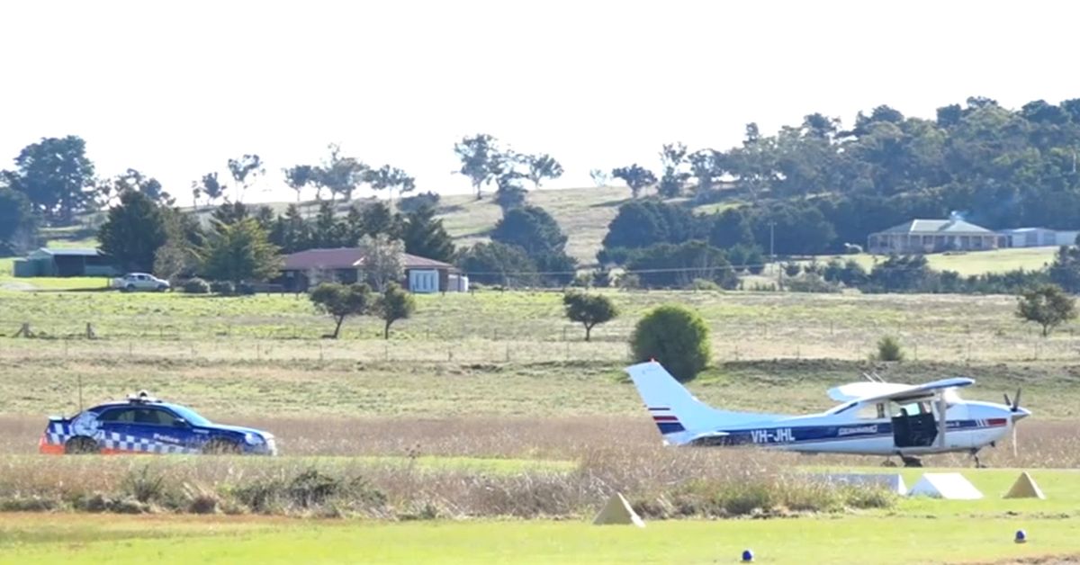 Skydivers snagged mid-air during 'catastrophic' jump, court told