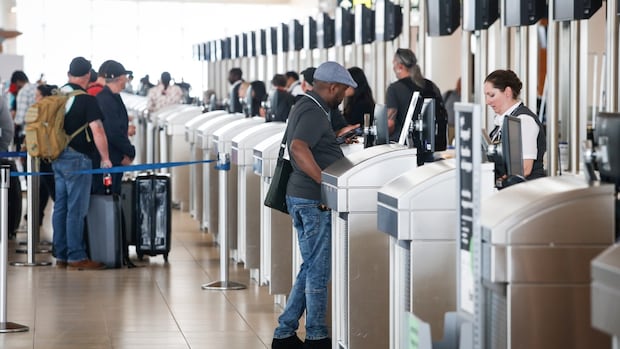 Canada's population growth almost flat in 2nd quarter as number of non-permanent residents declines