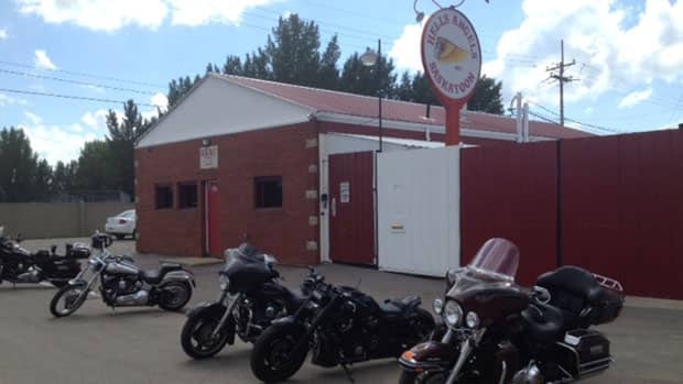 Hearing underway for Saskatoon police officer fired because of friendship with Hells Angels associate