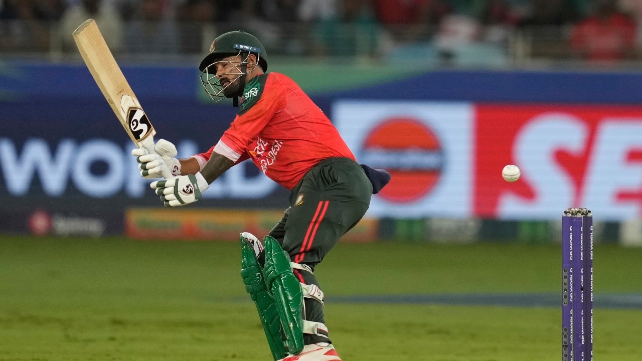 Shah Rukh Khan, Vikrant Massey, Rani Mukerji