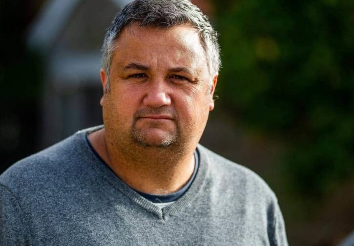 Cancer patients feel let down by Luxon promises