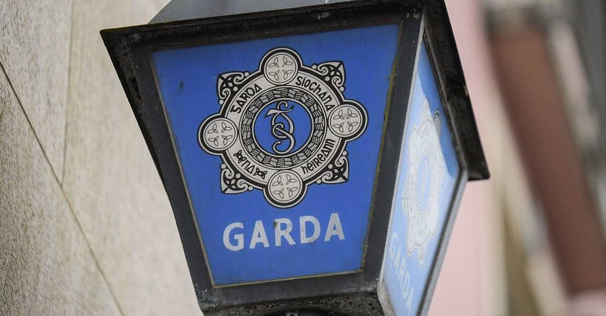 Man accused of making menacing calls to Garda station wants his phones back