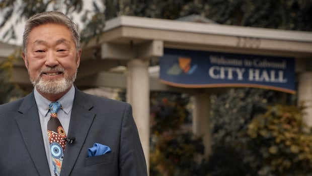 'I'm a problem solver': Meet the mayor whose plan to attract family doctors is turning heads across Canada