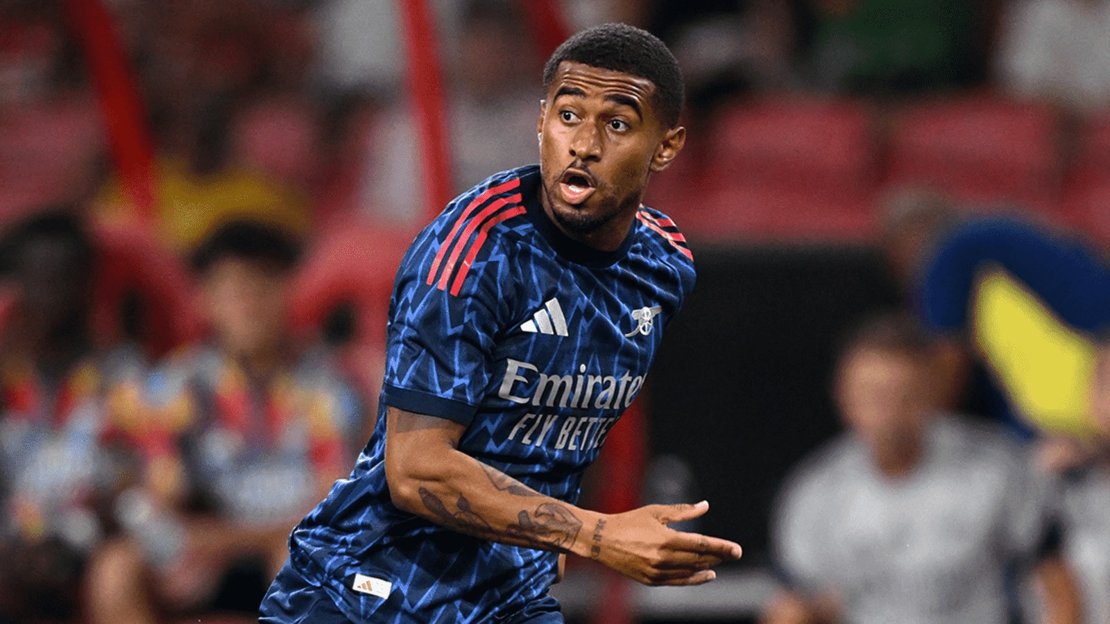 Reiss Nelson joins Brentford on loan | News