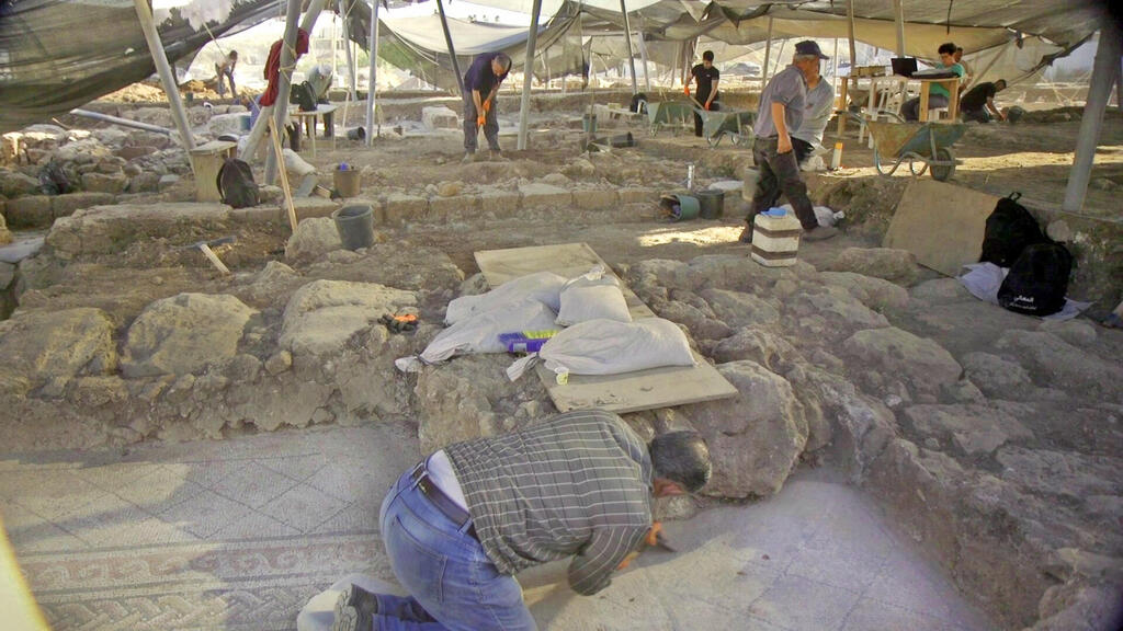 החפירה בכפר קאסם