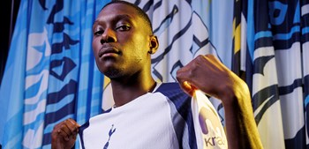 Randal Kolo Muani: “I fight for the fans, for the club, for the badge”