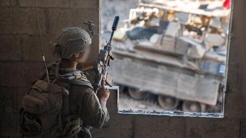 Five soldiers seriously wounded in northern Gaza fighting