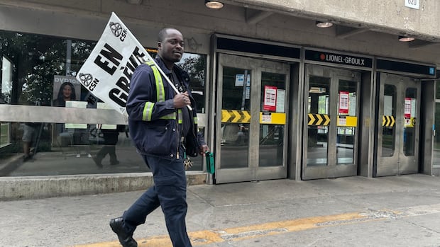 Quebec hit with transit disruptions as STM strike coincides with truckers' protest