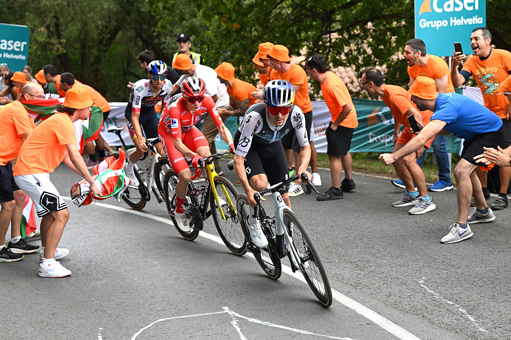 BILBAO, SPAIN - SEPTEMBER 03: (L-R) Jonas Vingegaard of Denmark and Team Visma | Lease a Bike - Red Leader Jersey and Thomas Pidcock of Great Britain and Team Q36.5 Pro Cycling compete in the breakaway during the La Vuelta - 80th Tour of Spain 2025, Stage 11 a 157.4km stage from Bilbao to Bilbao / Due to incidents at the finish line, the official times for the GC were taken at 3km from the finish line, there was no stage winner / #UCIWT / on September 03, 2025 in Bilbao, Spain. (Photo by Dario Belingheri/Getty Images)
