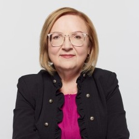 Unifor National President Lana Payne