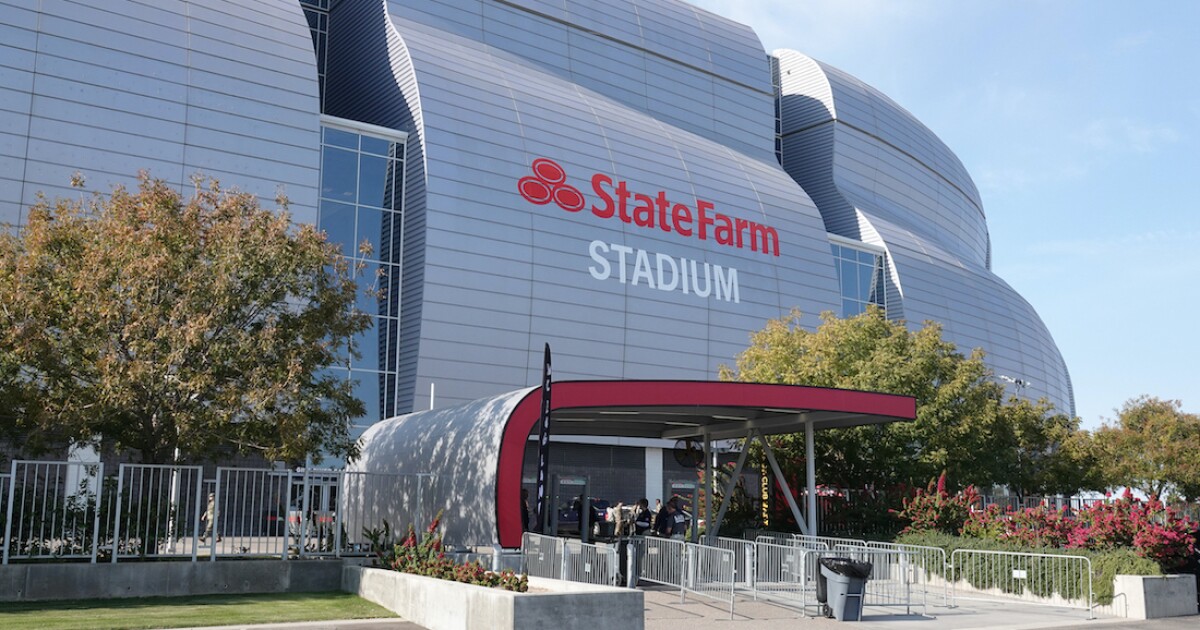 Man claiming to be law enforcement at State Farm Stadium taken into custody