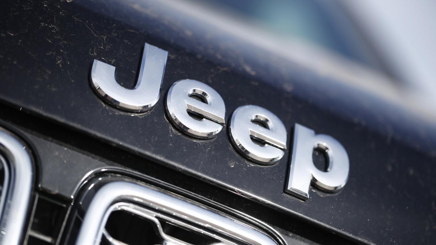 More than 90,000 Jeep Grand Cherokees recalled over potential loss of drive power : NPR