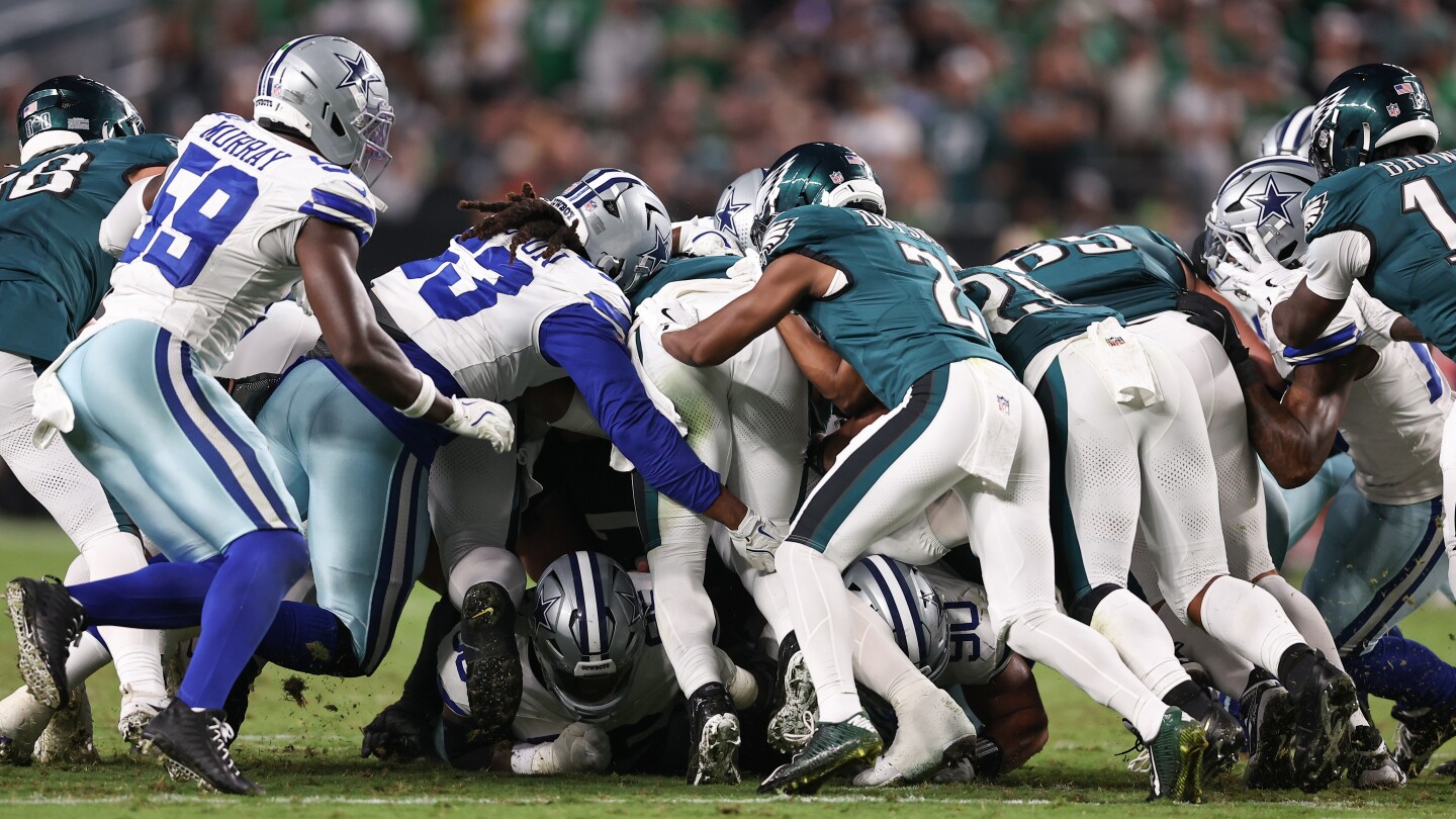 On first tush pushes of the day, Eagles went early — and it wasn't called