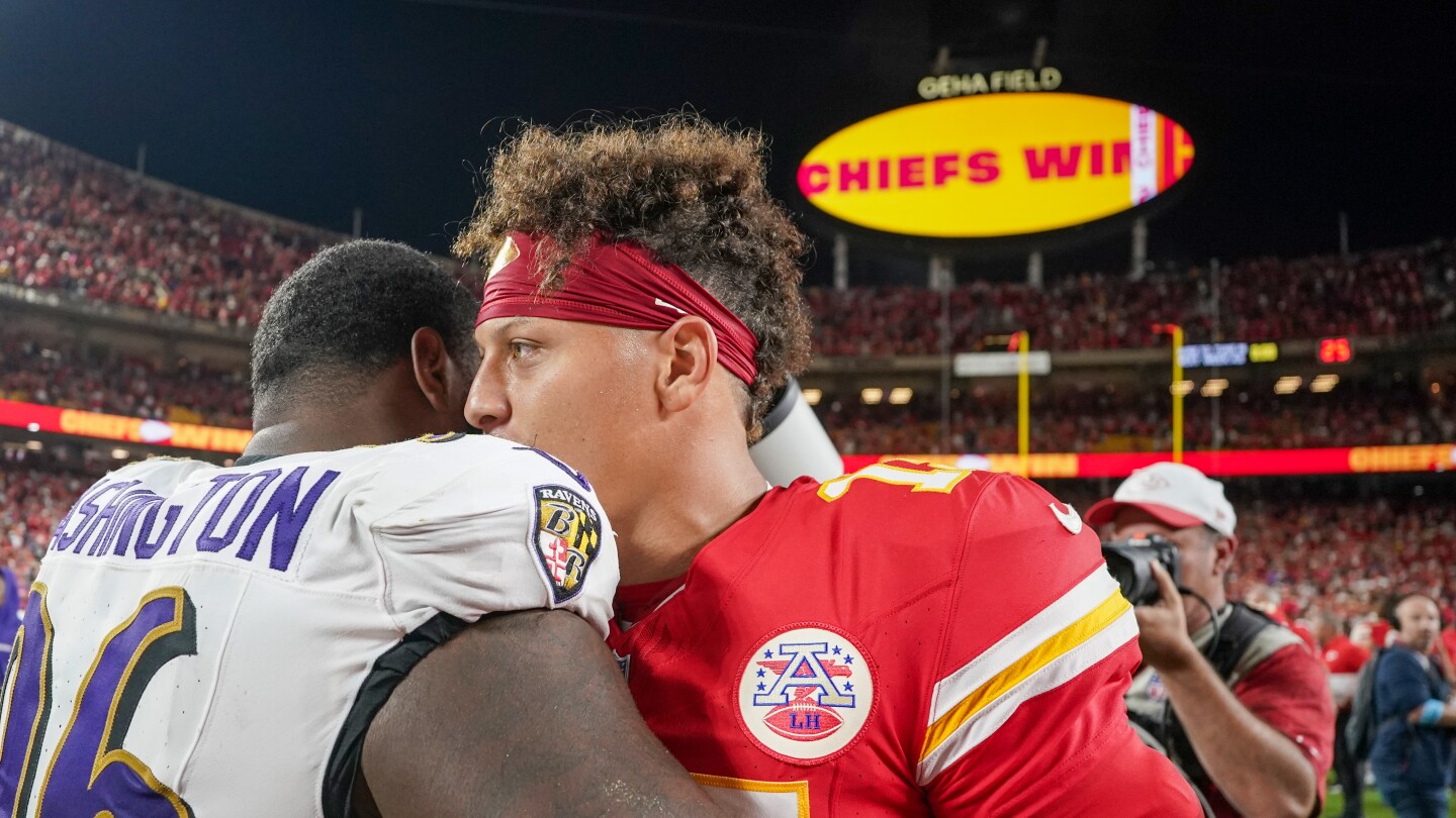 PFT's Week 4 2025 NFL picks: Florio vs. Simms