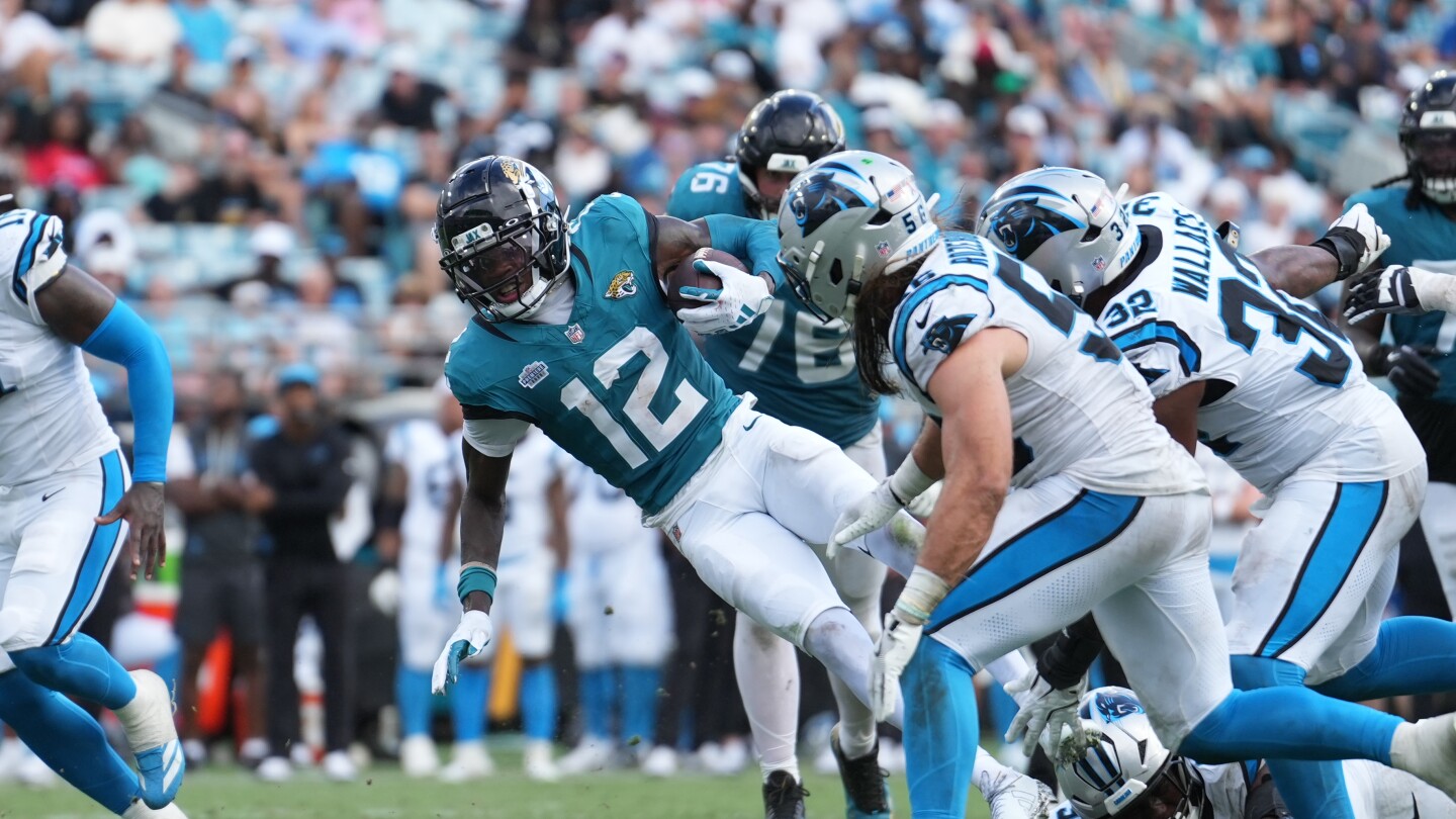 Travis Hunter played 44 offensive snaps, six on defense