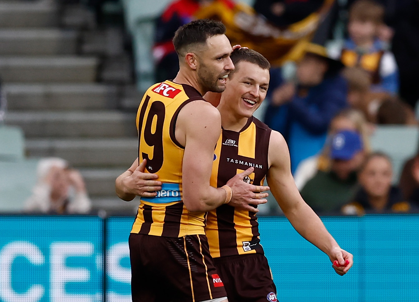 Key pair look set for prelim as Hawks eye historic feat