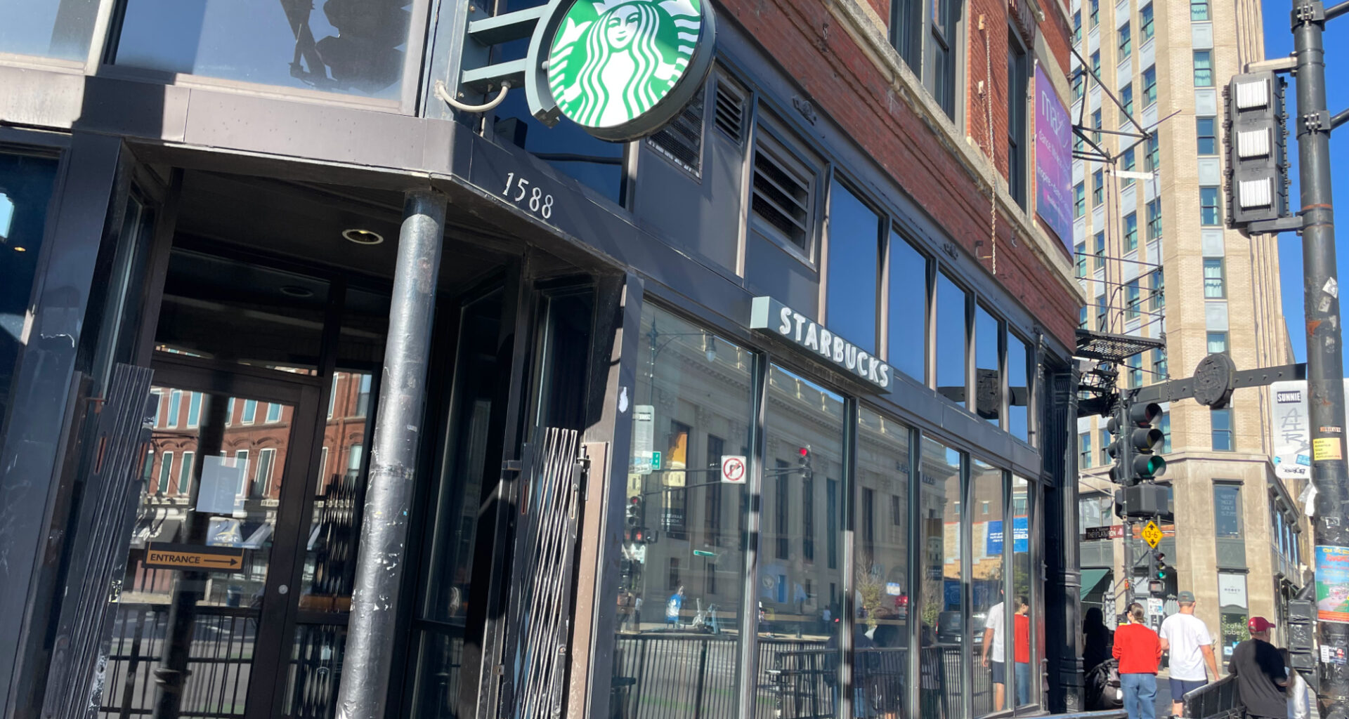 Starbucks Closing At Least 12 Chicago Stores This Weekend Under Nationwide Restructuring