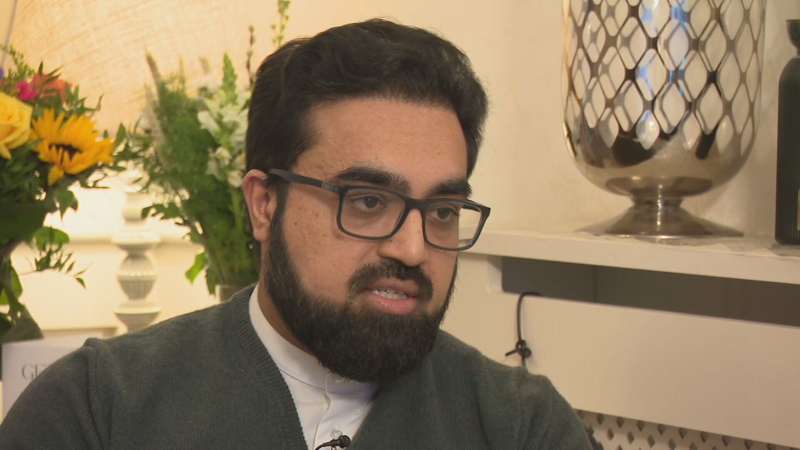 'I felt hurt' - Irish Imam verbally abused on plane