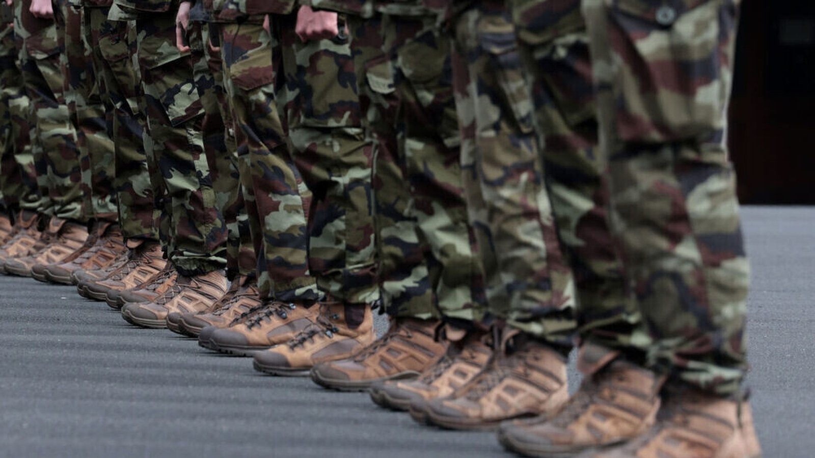 Calls for pay increases for Defence Forces cadets