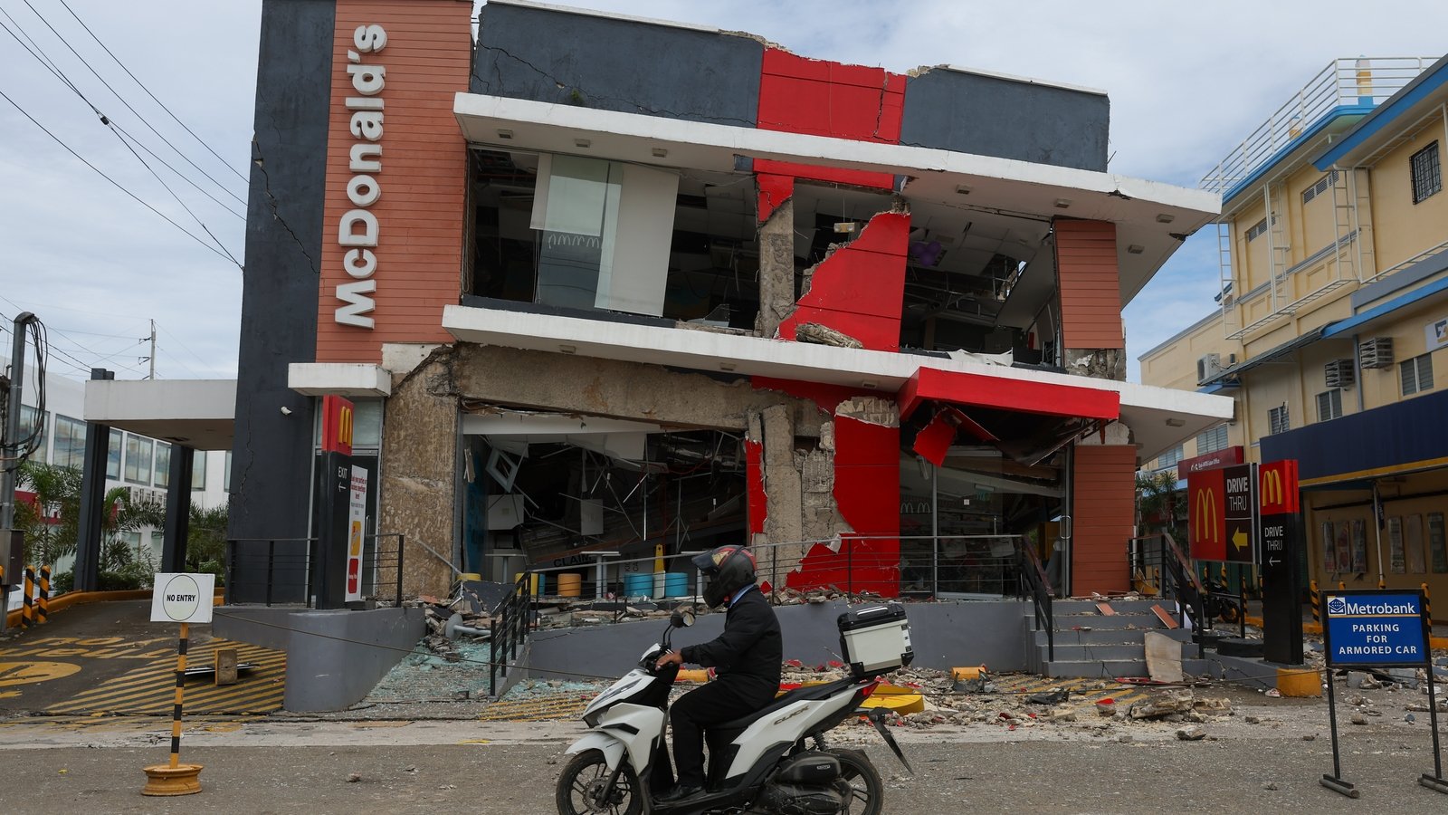 At least 69 killed as earthquake strikes Philippines