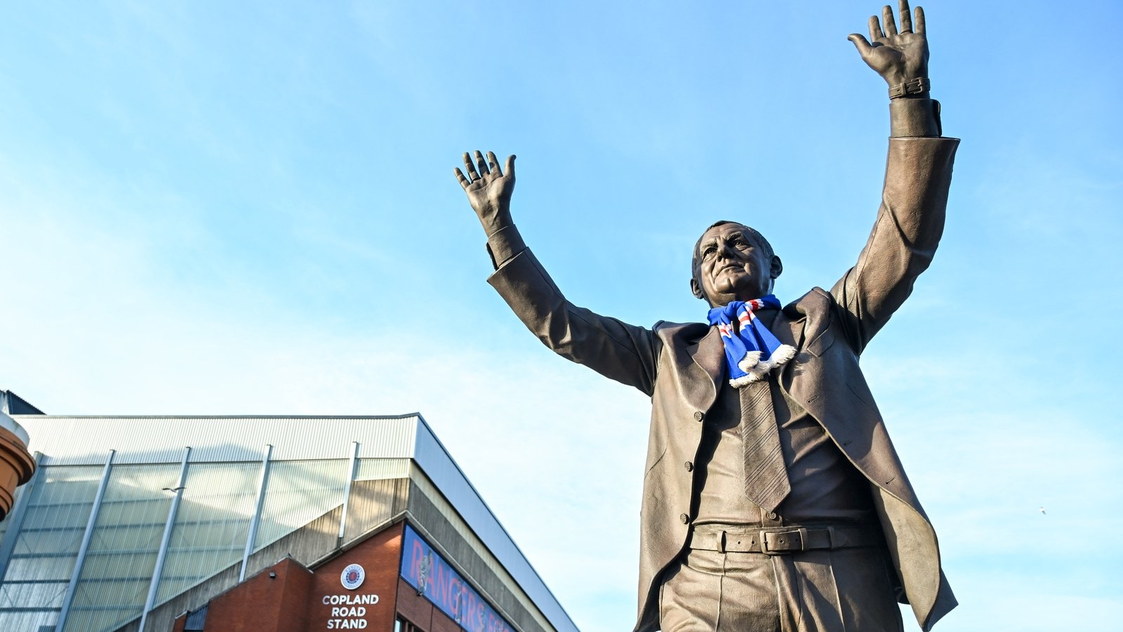 Rangers condemn fire attack on Walter Smith statue