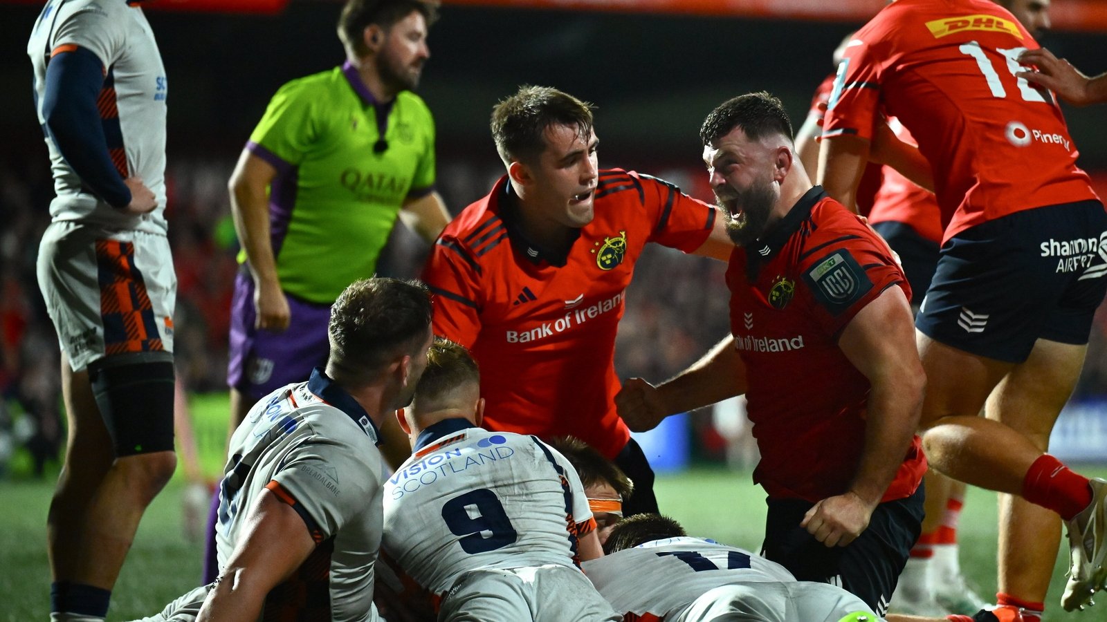 Munster hang on to beat Edinburgh for third URC win